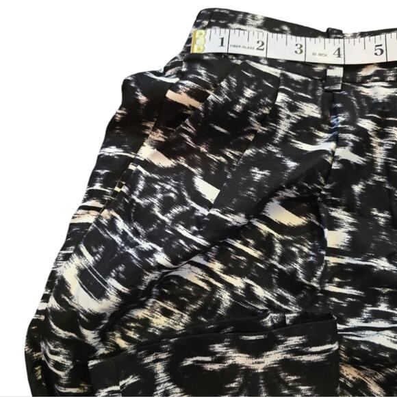 J. Crew Black and White Blurred ikat Drapey Pant size 2 - Picture 9 of 13